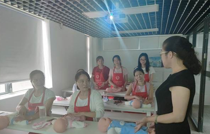 广州天河区月嫂培训班