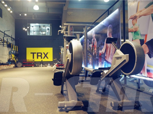 学校环境-TRX器材区 学校环境-TRX器材区