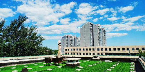 学校外景