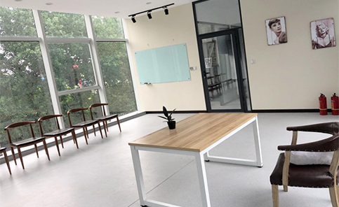 學(xué)校介紹 學(xué)校介紹