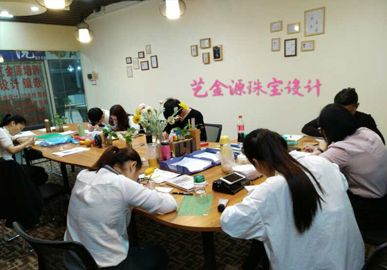 课堂剪影-珠宝设计 课堂剪影-珠宝设计