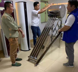 正在实操中的学员