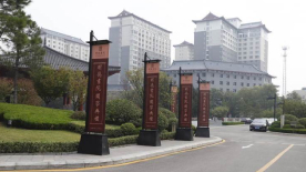 學(xué)校環(huán)境 (13) 學(xué)校環(huán)境 (13)