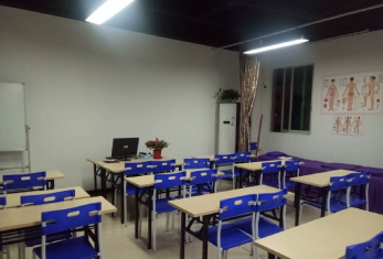 课室