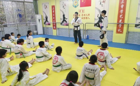 佛山林轩跆拳道培训学院