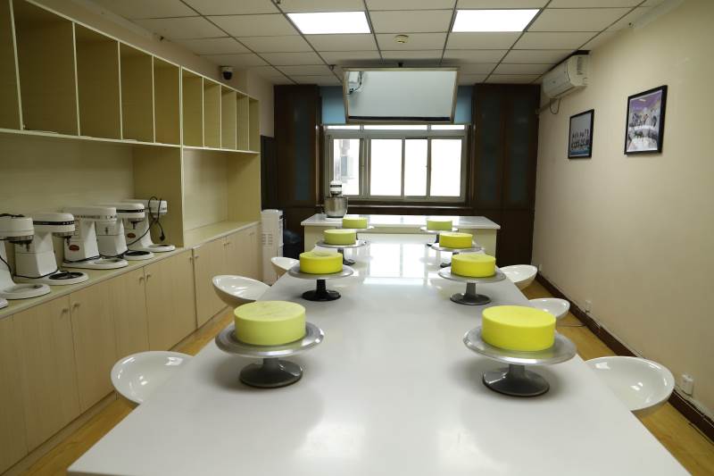 艾朵堡西点培训