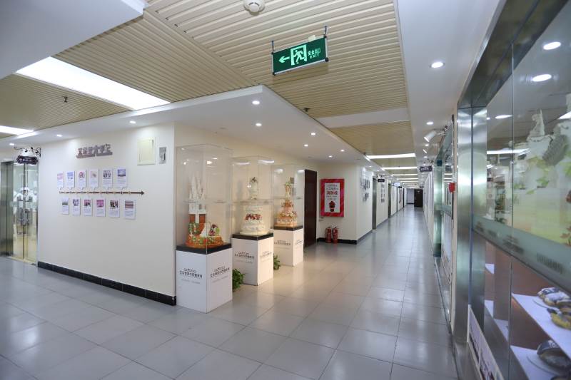 艾朵堡西点培训