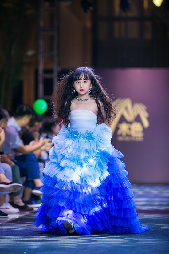 丝路鑫妃上古精英模特培训中心