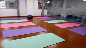 休息區(qū) 休息區(qū)