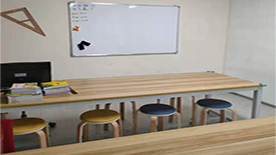 课室 课室