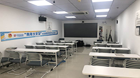 课室 课室