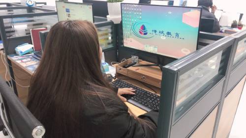 上课场景 (1)