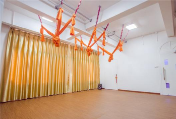 空中瑜伽室 空中瑜伽室