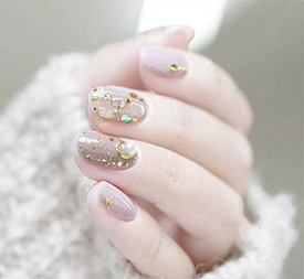 点缀式美甲