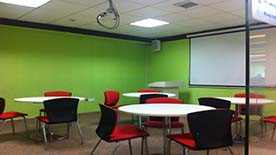 課室 課室