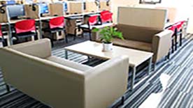 休息區(qū) 休息區(qū)