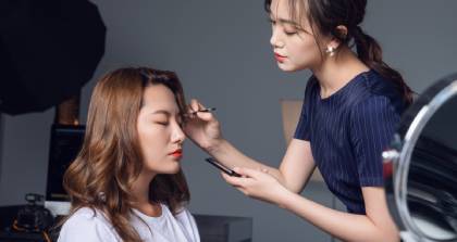 专业化妆师培训班 (1)