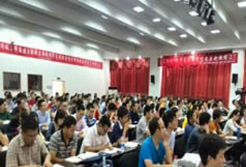 课堂剪影 课堂剪影