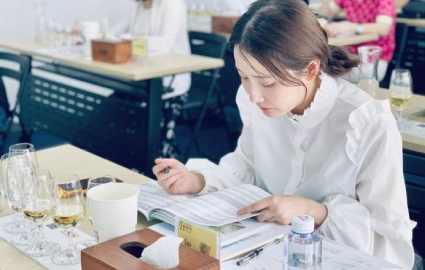 珠海IWEC国际初级品酒师认证班