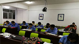 學(xué)習(xí)現(xiàn)場(chǎng)1 學(xué)習(xí)現(xiàn)場(chǎng)1