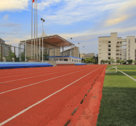 学校运动场地
