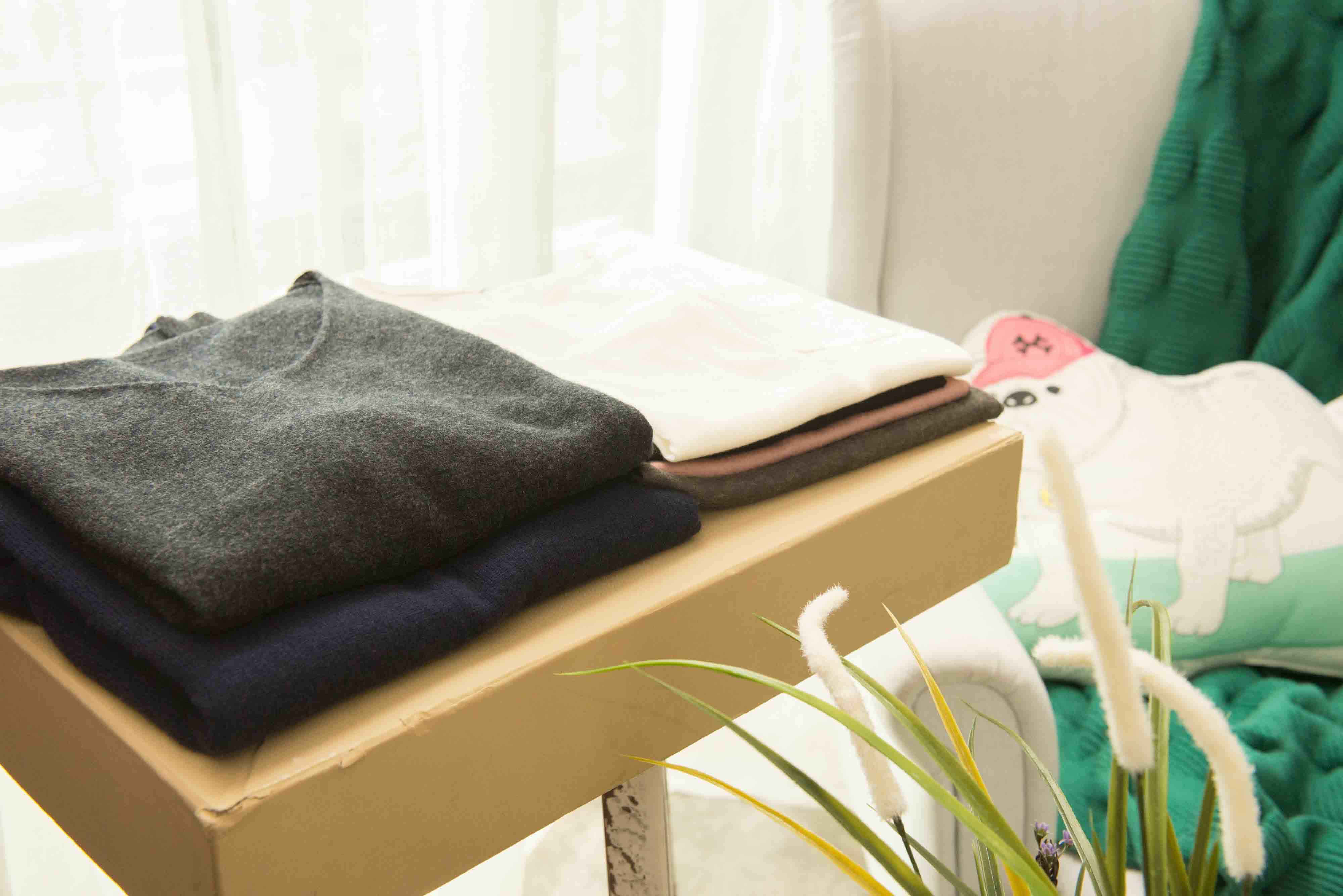 摄图网_500625891_折叠并且摆放整齐的衣物(企业商用) 摄图网_500625891_折叠并且摆放整齐的衣物(企业商用)