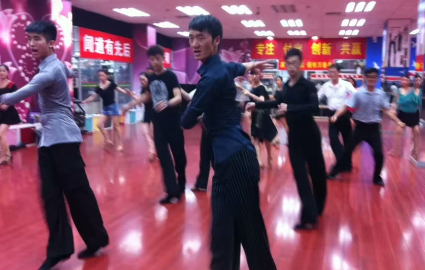 佛山拉丁舞青少年艺考学习班