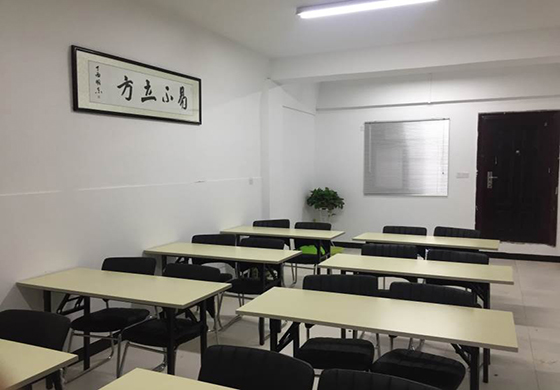 课室 课室