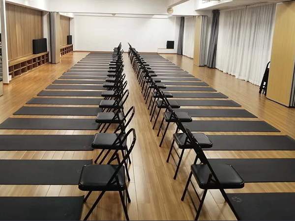 瑜伽室 瑜伽室