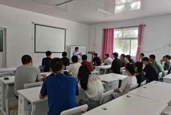 教學(xué)環(huán)境 (4) 教學(xué)環(huán)境 (4)