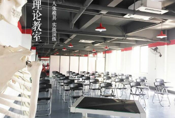 教學(xué)環(huán)境 教學(xué)環(huán)境