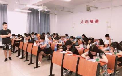 高一广播电视编导培训课程 高一广播电视编导培训课程