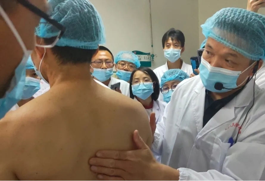 高老师教学现场2.webp 高老师教学现场2.webp