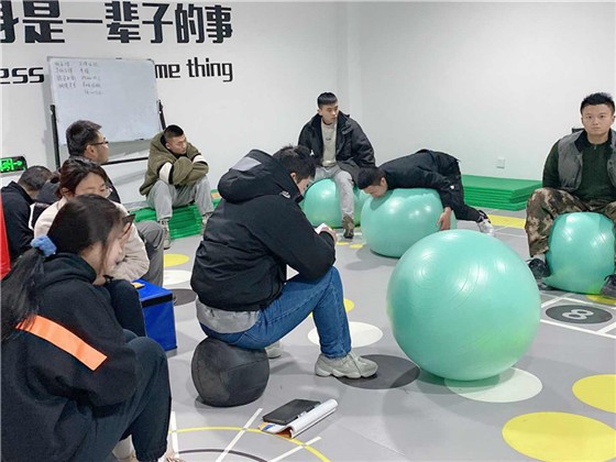 瑜伽球训练 瑜伽球训练