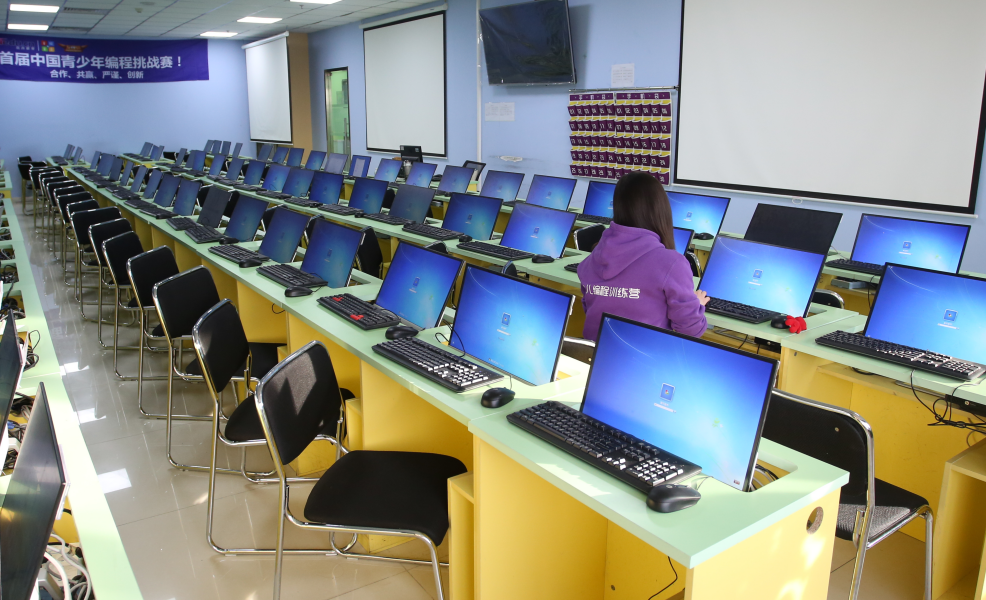 教室環(huán)境 教室環(huán)境