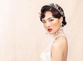 影楼新娘跟妆