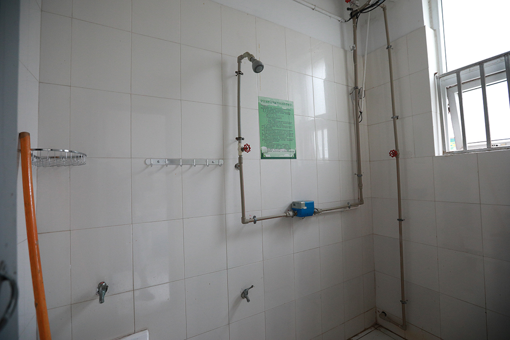 宿舍洗浴室