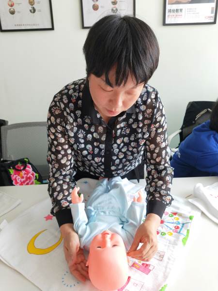 小儿推拿课程教学现场