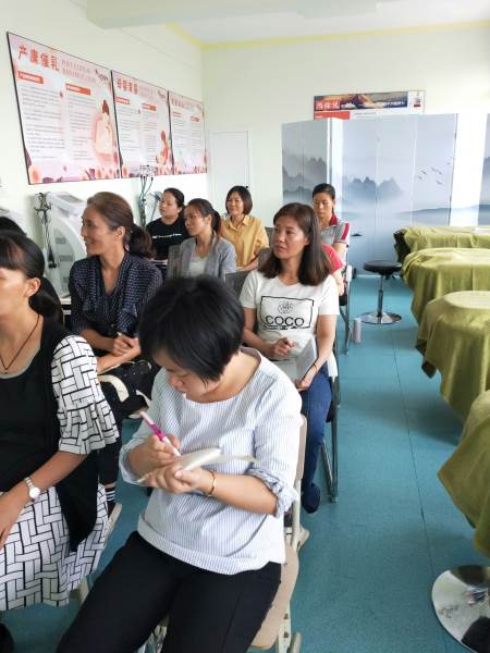 月嫂课程教学现场