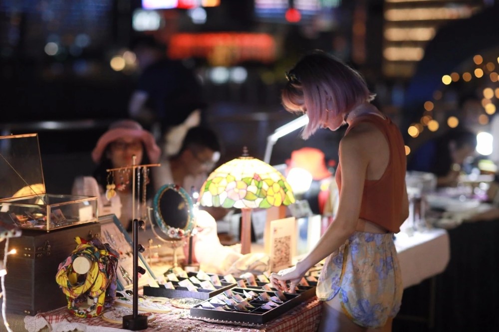 夏日露台集市活动