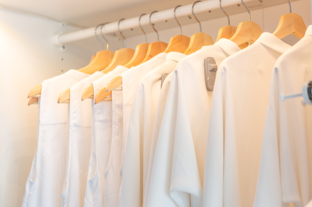 收拾整齐的衣柜 收拾整齐的衣柜