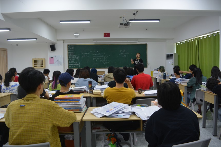 专业教师主讲课 专业教师主讲课