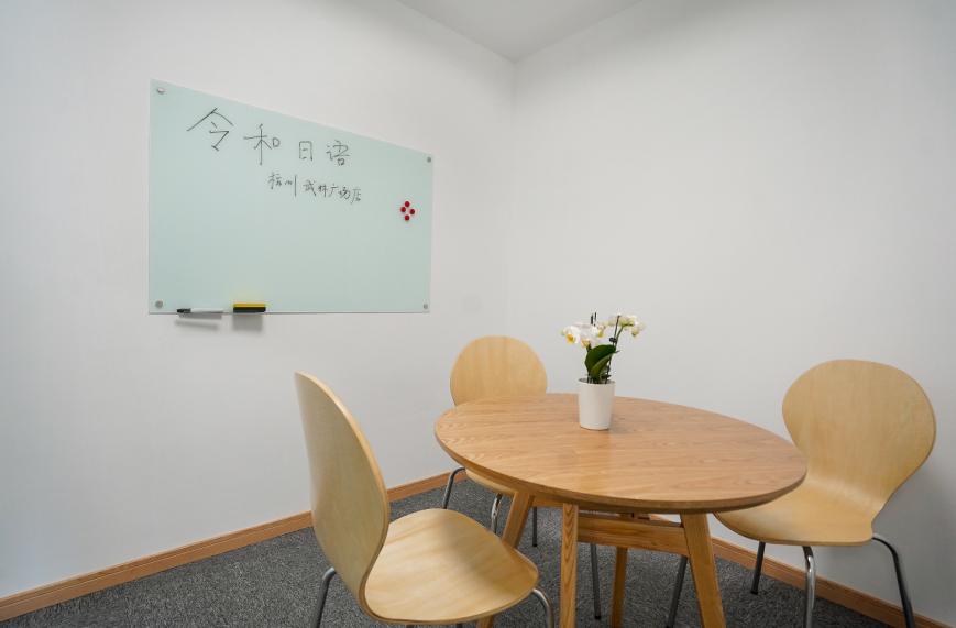 咨詢區(qū) 咨詢區(qū)