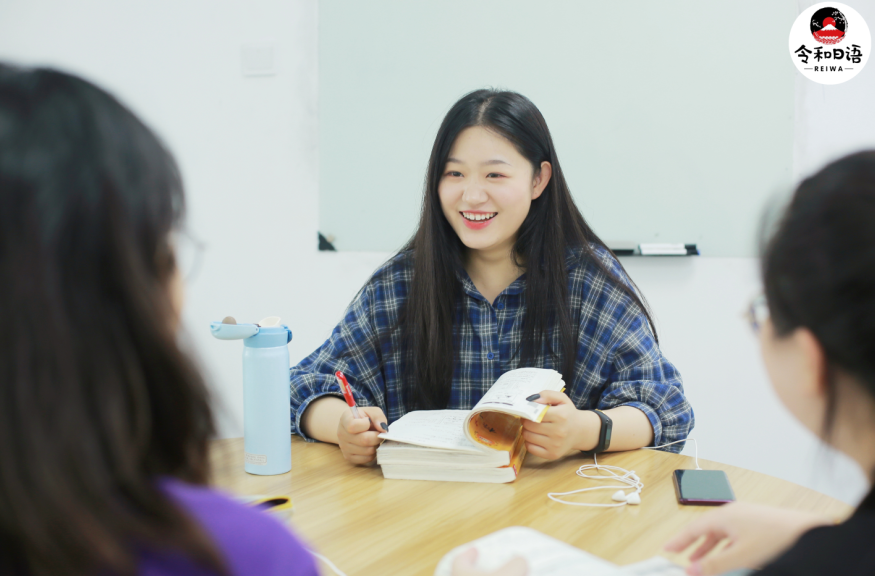 授課現(xiàn)場(chǎng) 授課現(xiàn)場(chǎng)