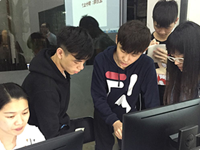 面对面教学 难题当场解决 面对面教学 难题当场解决