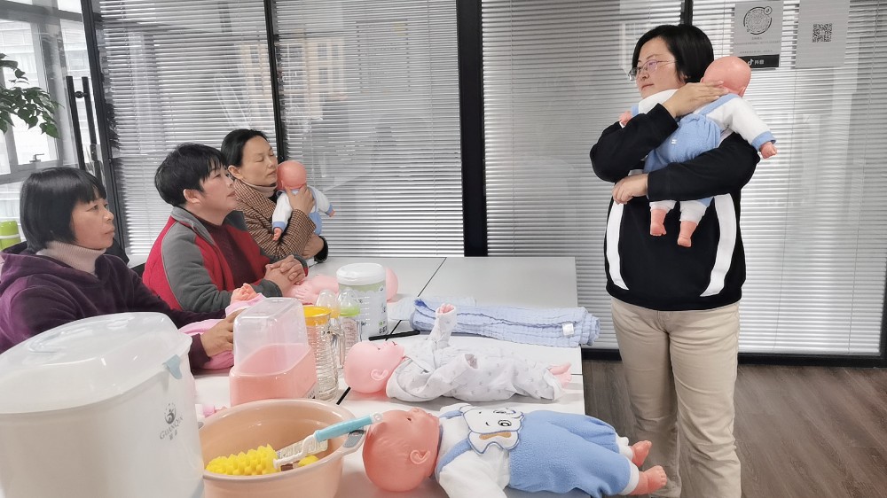 母嬰護(hù)理月嫂培訓(xùn) 母嬰護(hù)理月嫂培訓(xùn)