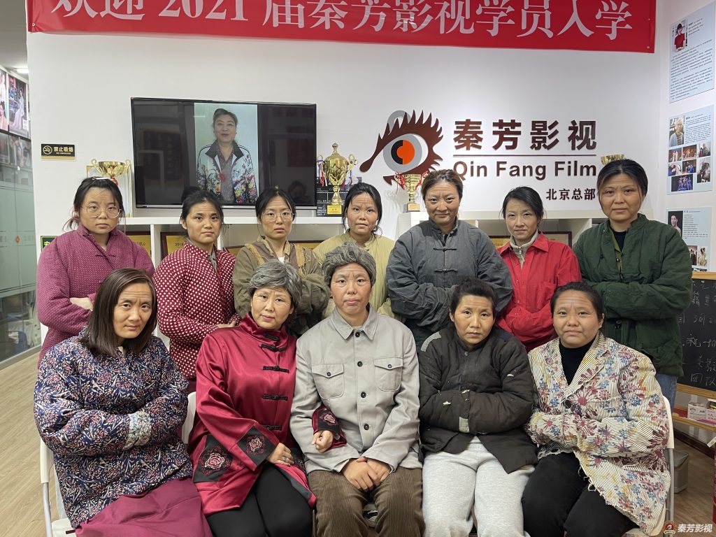 学员老人妆合照