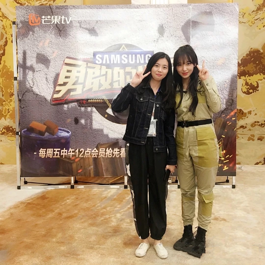 学员与明星合影三