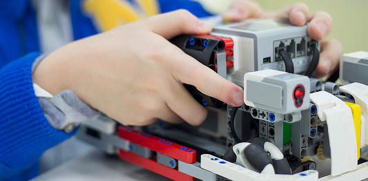 智能机器人青少年编程培训班