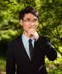 滕朝辉执行校长